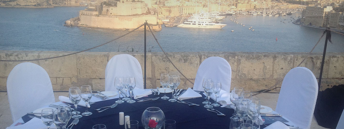 table set up dinner grand harbour